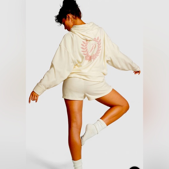 Victoria Secret Pink 2Pc Pajama Set Cream Polar Fleece Short & Hoodie Top New XL - Picture 8 of 9